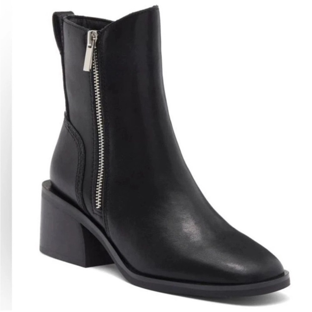 NEW Steve Madden Ruthy Black Leather Zipper Biker Moto Chelsea Boots 9.5